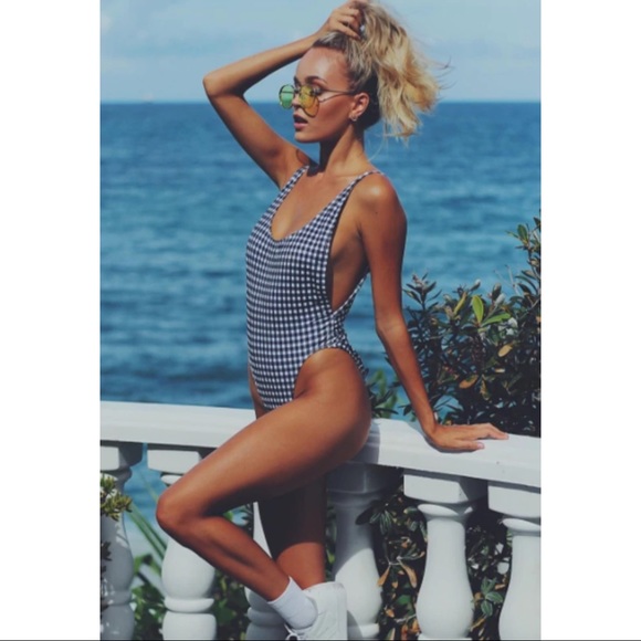 LIONESS BO DEREK ONE PIECE GINGHAM SWIMSUIT WOMEN’S SIZE SMALL 6 BLACK & WHITE - Picture 4 of 10